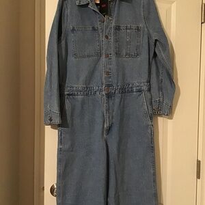 NWT Levi’s Jumpsuit